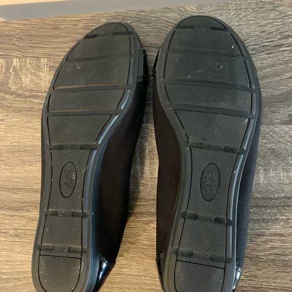 Anne Klein Sport Black Women's Flats Size 7M - Picture 5 of 6